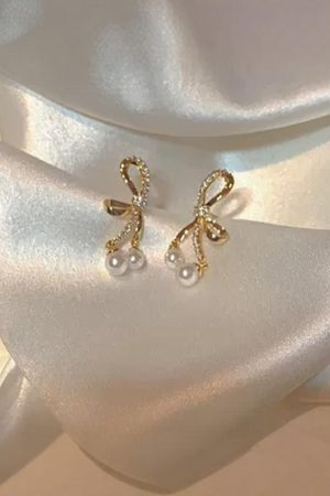 Trendy Silver Needle Bow Pearl Stud Earrings - High-End 2025 Fashion, Internet Celebrity Style Women's Accessories