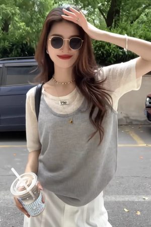 Trendy Summer 2025 Women's Two-Piece Short Sleeve Knitted Top - Stylish Knit Set for Warm Weather Outfits