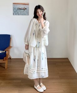 Trendy Summer Chinese Style Outfit Set - Age-Reducing Top and Skirt Ensemble for Perfect May Day OOTD
