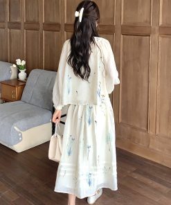 Trendy Summer Chinese Style Outfit Set - Age-Reducing Top and Skirt Ensemble for Perfect May Day OOTD