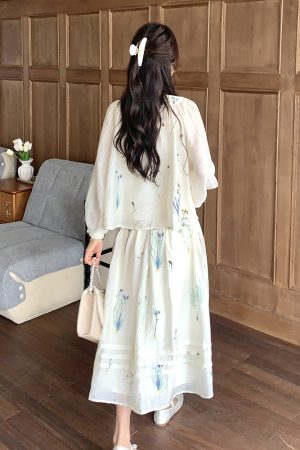 Trendy Summer Chinese Style Outfit Set - Age-Reducing Top and Skirt Ensemble for Perfect May Day OOTD