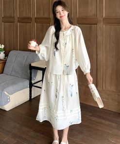 Trendy Summer Chinese Style Outfit Set - Age-Reducing Top and Skirt Ensemble for Perfect May Day OOTD