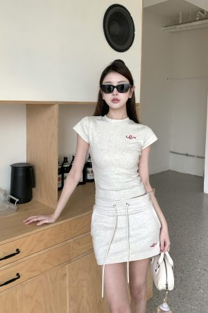 Trendy Summer Slim-Fit Short Sleeve T-Shirt Set with Low-Waist Style - Perfect for Y2K and Casual Outfits