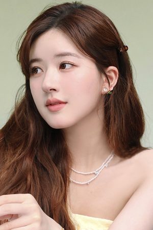 Trendy Tulip Pearl Earrings for Women - 2025 High-End Niche Design, Inspired by Zhao Lusi Style