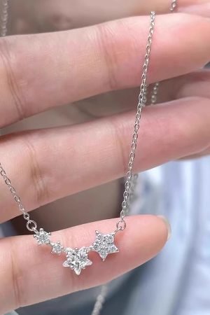Trendy Wishing Star Necklace for Women - Exquisite Light Luxury Collarbone Chain, 2025 High-End Niche Design