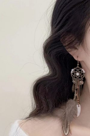 Tribal Princess Brown Feather Vintage Long Earrings - Women's Ethnic Ear Clips, Boho Chic Accessories for a Unique Look