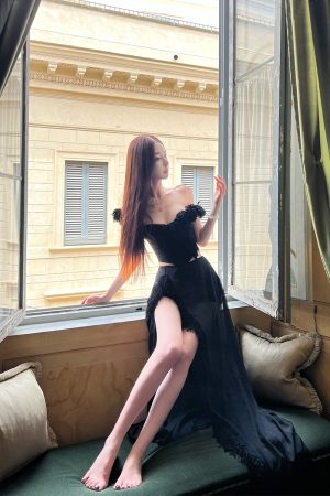 Twilight Tulle Midi Skirt with High Split for Tall Women - Socialite Style Summer Fashion, Perfect for 90s and Y2K Looks