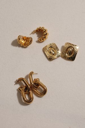 Twisted Geometric Horn Bag Earrings - Trendy Retro Studs for Y2K Fashion and Versatile Everyday Style
