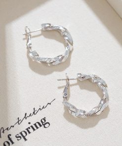 Twisted Metal Hoop Earrings - Minimalist High-End Design with Textured Matte Finish - Trendy Jewelry for 2025