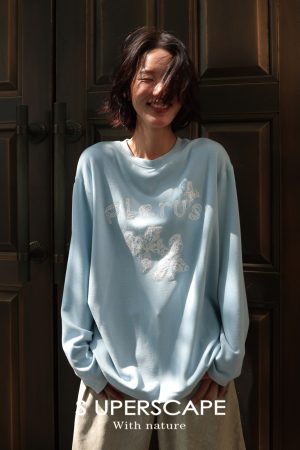 Two-Tone Floral Lace Embroidered Long Sleeve Tee Sweatshirt in Soft Brushed Fabric - Trendy Y2K Style