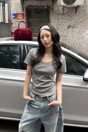 U-Neck Short Sleeve Shoulder-Cinched Slim Fit Top in White and Deep Gray - Sweet and Spicy Daily Wear for Versatile Style