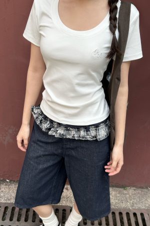 U-Neck Short Sleeve Shoulder-Cinched Slim Fit Top in White and Deep Gray - Sweet and Spicy Daily Wear for Versatile Style