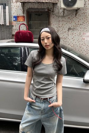 U-Neck Short Sleeve Shoulder-Cinched Slim Fit Top in White and Deep Gray - Sweet and Spicy Daily Wear for Versatile Style