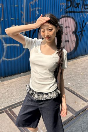 U-Neck Short Sleeve Shoulder-Cinched Slim Fit Top in White and Deep Gray - Sweet and Spicy Daily Wear for Versatile Style