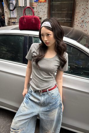 U-Neck Short Sleeve Shoulder-Cinched Slim Fit Top in White and Deep Gray - Sweet and Spicy Daily Wear for Versatile Style