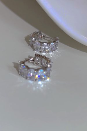 Ultra-Shiny Oval Zircon Earrings - High-End Minimalist Style for Women - Korean Imported Fashion Jewelry
