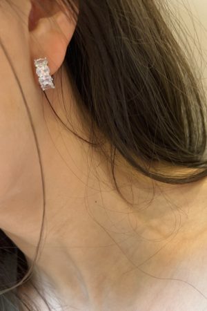 Ultra-Shiny Oval Zircon Earrings - High-End Minimalist Style for Women - Korean Imported Fashion Jewelry