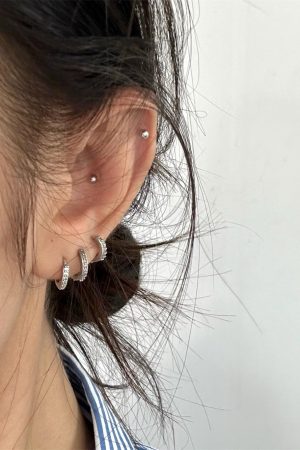 Unique Zircon Ear Bone Studs, High-End Ear Clips, Women's Niche Earrings for Comfortable Sleep with Ear Cuffs