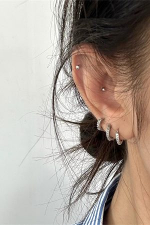 Unique Zircon Ear Bone Studs, High-End Ear Clips, Women's Niche Earrings for Comfortable Sleep with Ear Cuffs
