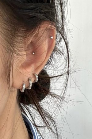 Unique Zircon Ear Bone Studs, High-End Ear Clips, Women's Niche Earrings for Comfortable Sleep with Ear Cuffs