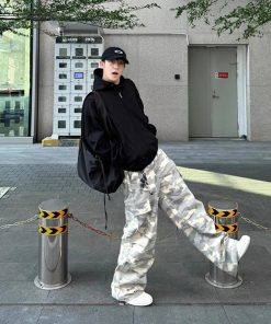 Unisex American Retro White Camouflage Work Pants - Trendy Loose Wide-Leg Lumberjack Style for High Street Fashion