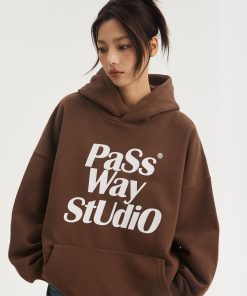 Unisex Basic Logo Hoodie - Casual Loose Fit Fleece Jacket for Spring & Autumn, Trendy Streetwear Style