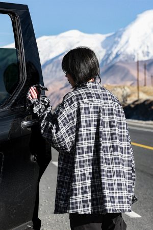 Unisex Black and White Checkered Shirt Jacket - Versatile American Retro Loose Style for Spring and Autumn, Trendy Fashion Statement
