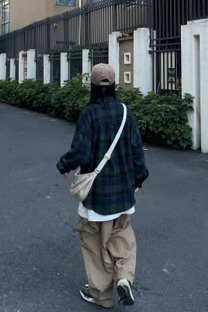 Unisex Japanese-Style Plaid Flannel Shirt Jacket for Men and Women - Retro Loose Long Sleeve for Autumn and Winter Fashion