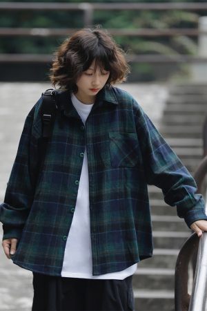 Unisex Japanese-Style Retro Plaid Wool Shirt Jacket - Loose-Fitting Long Sleeve for Autumn and Winter, Versatile 90s Fashion