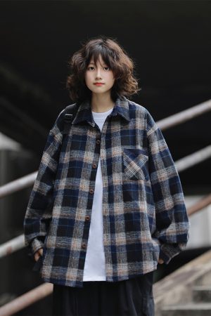 Unisex Japanese-Style Retro Plaid Wool Shirt Jacket - Loose-Fitting Long Sleeve for Autumn and Winter, Versatile 90s Fashion