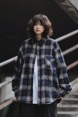Unisex Japanese-Style Retro Plaid Wool Shirt Jacket - Loose-Fitting Long Sleeve for Autumn and Winter, Versatile 90s Fashion