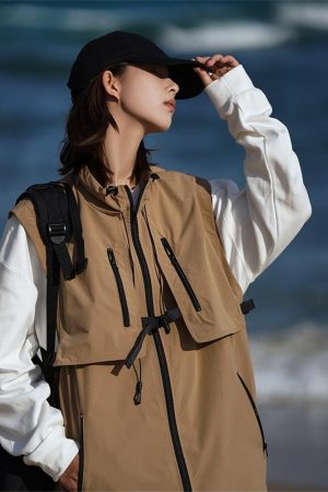 Unisex Japanese Style Zip-Up Stand Collar Vest - Motorcycle Workwear Casual Sleeveless Jacket for Spring Outdoor Adventures