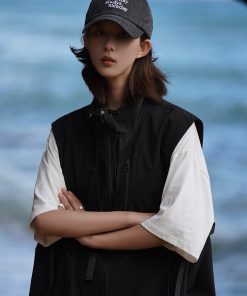 Unisex Japanese Style Zip-Up Stand Collar Vest - Motorcycle Workwear Casual Sleeveless Jacket for Spring Outdoor Adventures