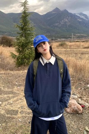 Unisex Retro Color-Blocked Polo Collar Sweatshirt - Casual Loose Fit Couple's Top for Spring & Autumn, College Style
