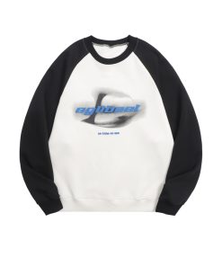 Unisex Retro Round Neck Color-Blocked Sweatshirt with Blurred Letter Design, Dropped Shoulders, Perfect for Spring and Autumn Fashion