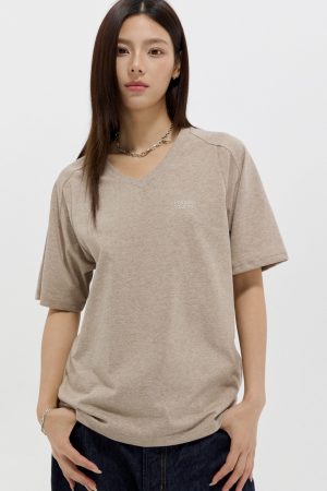 Unisex V-Neck Raglan Short Sleeve T-Shirt with Simple Logo Print - Casual Summer Loose Fit Top