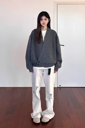 Unisex Vintage Knitted Cardigan Sweater - High-End Loose Fit, Trendy Autumn-Winter Style for Couples, Cozy Fashion Essential