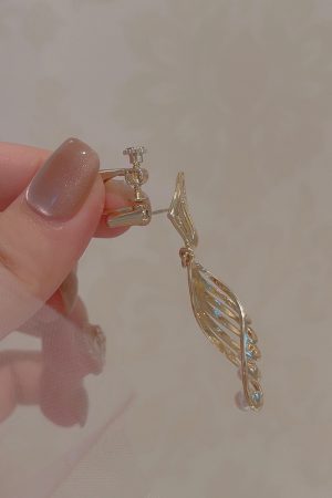 Universal Ear Clip Converter for Women, Invisible Painless Earrings, No Ear Holes Design, Mosquito Coil Plate Accessories