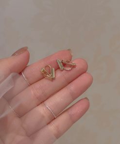 Universal Ear Clip Converter for Women, Invisible Painless Earrings, No Ear Holes Design, Mosquito Coil Plate Accessories