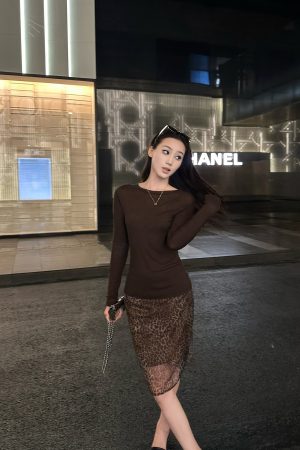 Urban Lady Leopard Print Fishtail Short Skirt - Straight Tube Design for a Chic Look, Perfect for 90s and Y2K Fashion Lovers