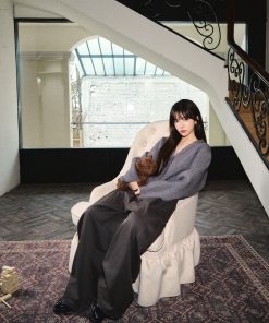 V-Neck Drop Shoulder Knitted Cardigan Sweater Coat for Women - Cozy High-End Feel, Autumn Winter Fashion