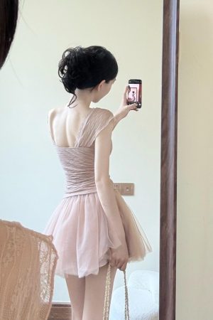 V-Neck Lace Sleeveless Top and Mesh Short Skirt Pants Summer Dress Set for Women, French-Style Sweet Temperament Fashion