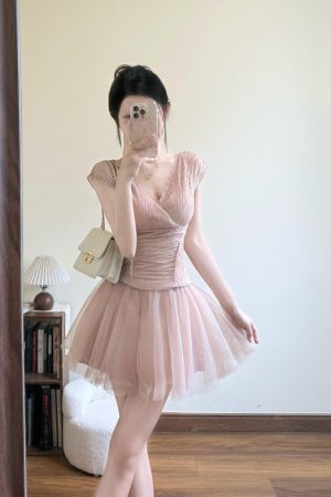 V-Neck Lace Sleeveless Top and Mesh Short Skirt Pants Summer Dress Set for Women, French-Style Sweet Temperament Fashion