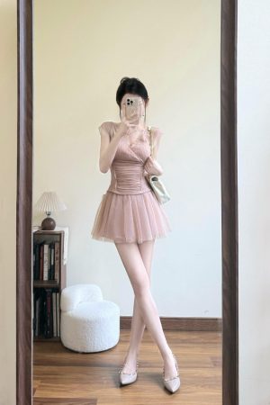 V-Neck Lace Sleeveless Top and Mesh Short Skirt Pants Summer Dress Set for Women, French-Style Sweet Temperament Fashion