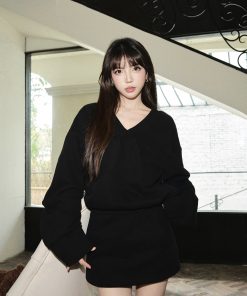 V-Neck Loose Long Sleeve Sweatshirt and Skirt Set - Casual Women's Pullover and Skirt Outfit for Relaxed Style