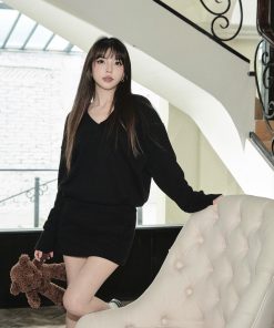 V-Neck Loose Long Sleeve Sweatshirt and Skirt Set - Casual Women's Pullover and Skirt Outfit for Relaxed Style