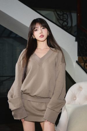 V-Neck Loose Long Sleeve Sweatshirt and Skirt Set - Casual Women's Pullover and Skirt Outfit for Relaxed Style
