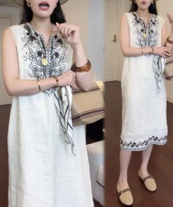 V-Neck Sleeveless Printed Dress for Women - Fashionable 2025 Summer Design, Versatile & Unique, Youthful Style