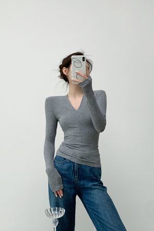 V-Neck Slim-Fit Women's T-Shirt, Stylish Knit Top for a Youthful Look, Trendy Casual Wear, Perfect for 90s and Y2K Fashion Lovers
