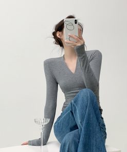 V-Neck Slim-Fit Women's T-Shirt, Stylish Knit Top for a Youthful Look, Trendy Casual Wear, Perfect for 90s and Y2K Fashion Lovers